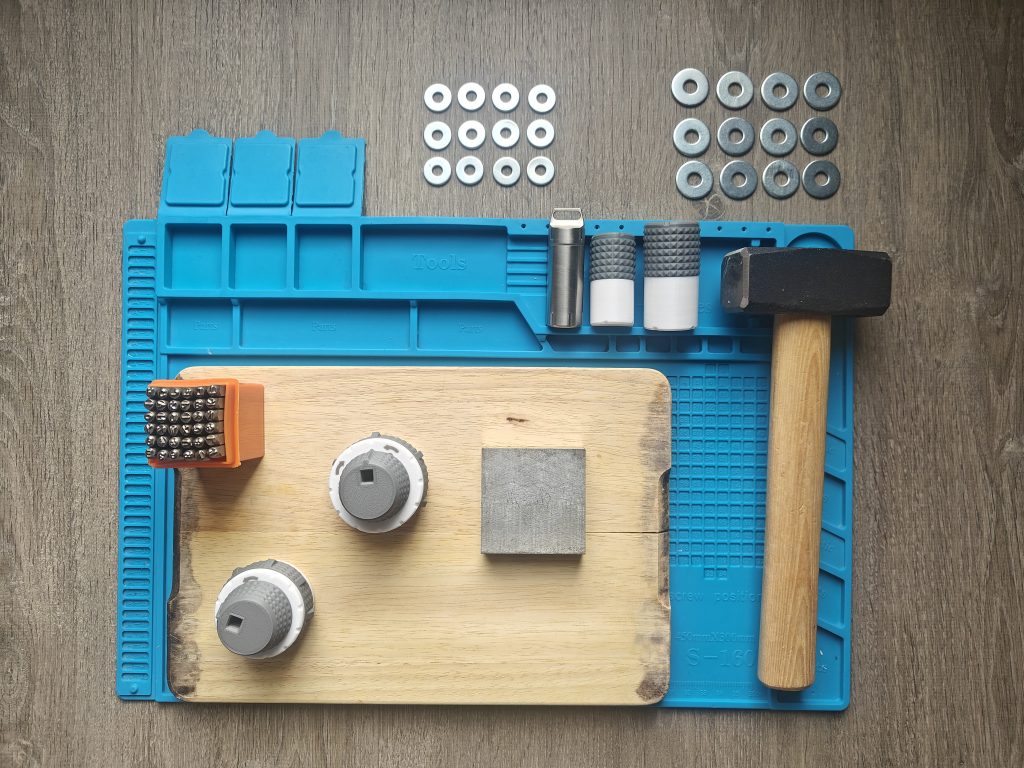 DIY Washer Jig Kit – 3D-Printed Crypto Seed Backup Tool With 14 Metal Washers, Screws & Nuts